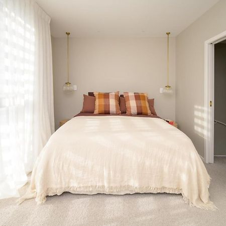 Downtown Mount Maunganui Apartment ภายนอก รูปภาพ