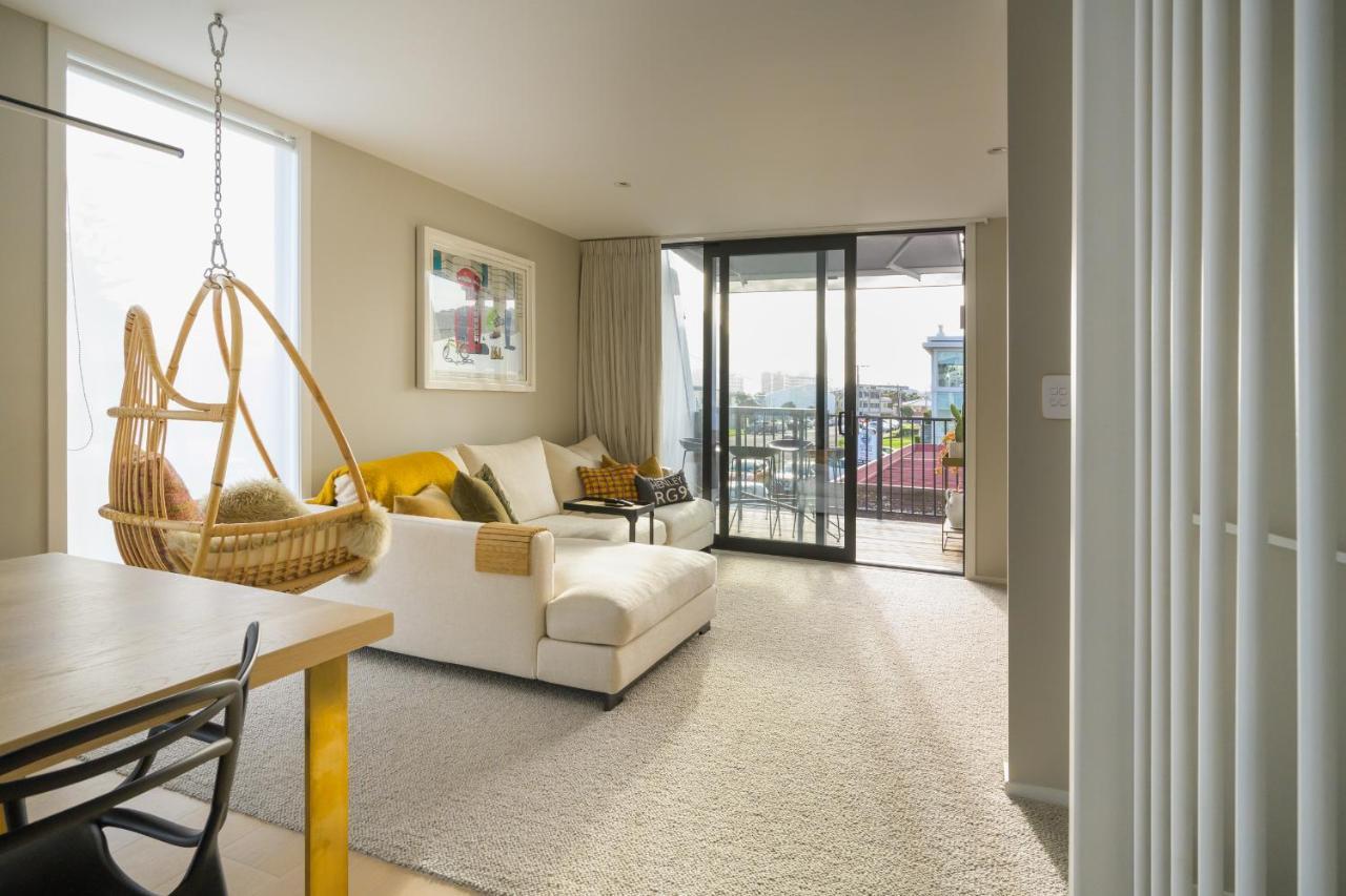 Downtown Mount Maunganui Apartment ภายนอก รูปภาพ
