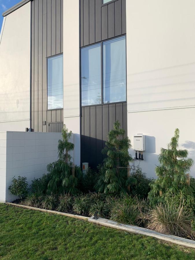 Downtown Mount Maunganui Apartment ภายนอก รูปภาพ